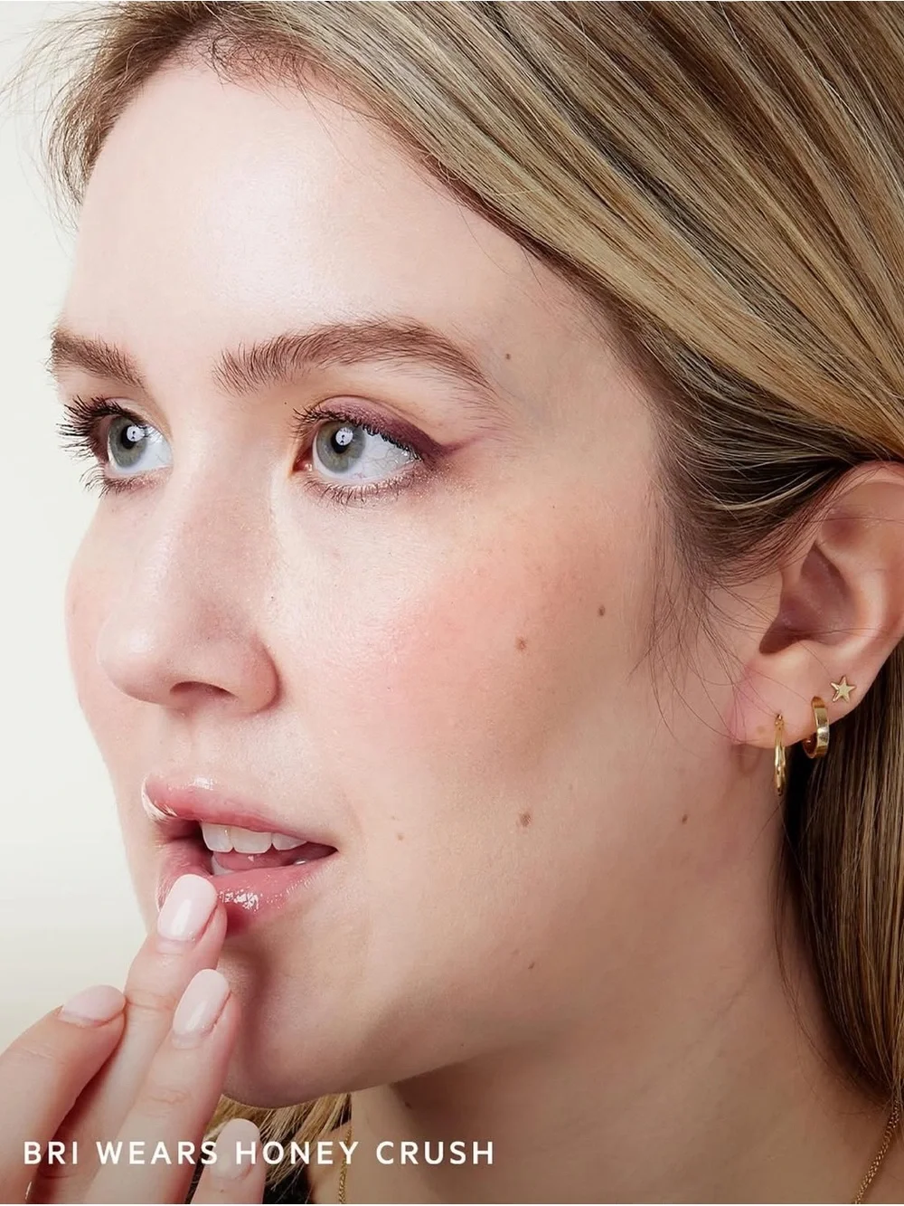 FLOWER Beauty Gloss Crush Lip Serum - Honey Crush